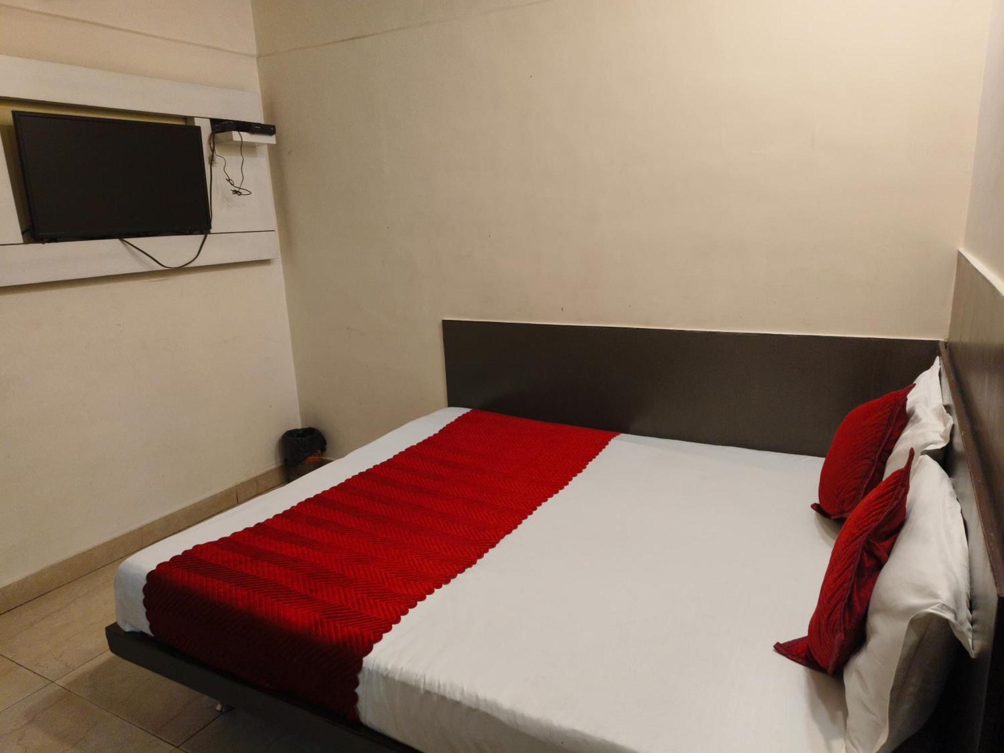 Hotel Hare Krishna Main Bazar Neu-Delhi Exterior foto