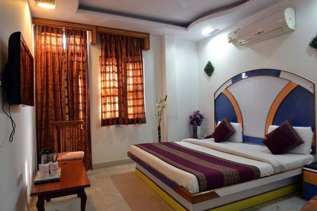 Hotel Hare Krishna Main Bazar Neu-Delhi Exterior foto